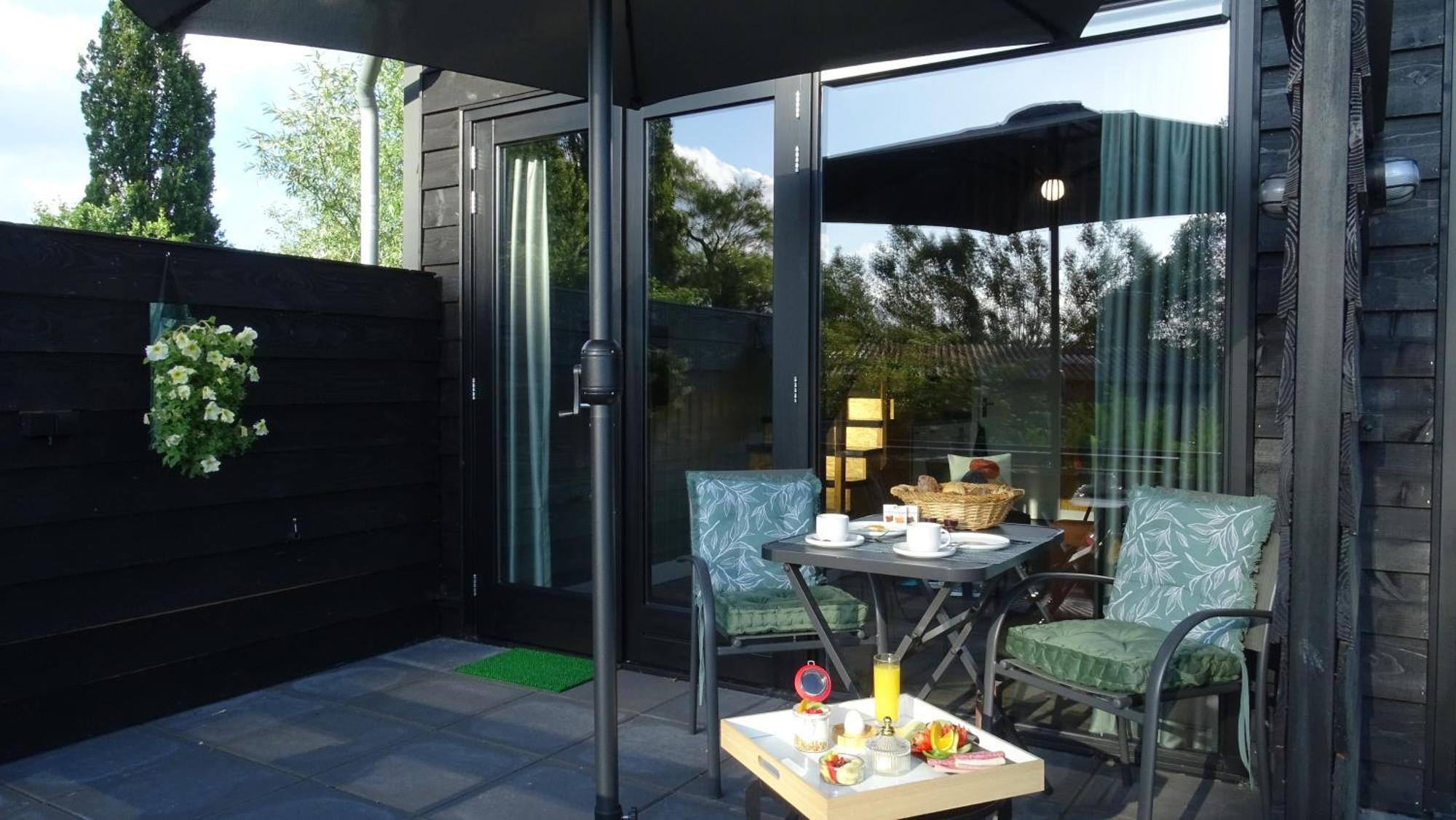 Mimosa Bed & Breakfast In Ijsselmuiden Eksteriør bilde