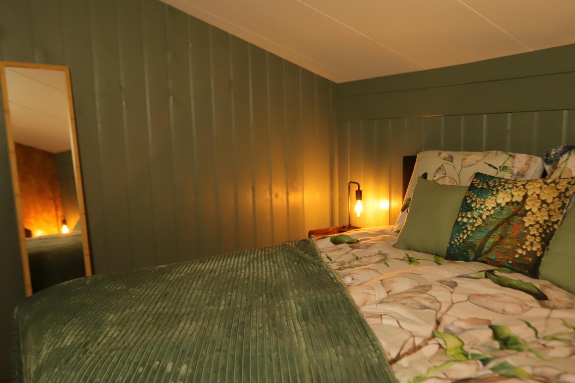 Mimosa Bed & Breakfast In Ijsselmuiden Eksteriør bilde